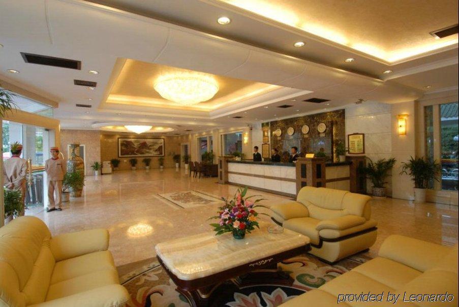 New Century Hotel Яншо Интерьер фото